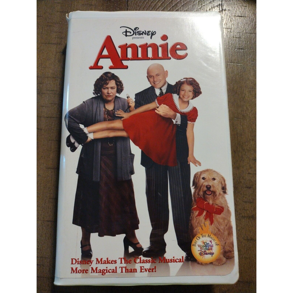 Annie (VHS, 2000) - Picture 1 of 7